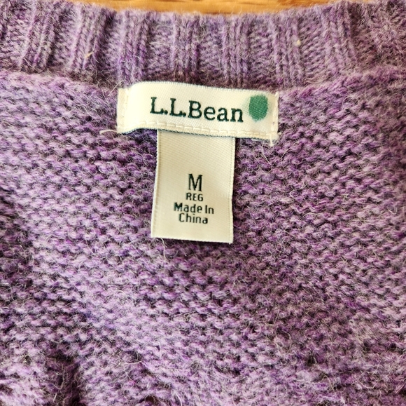L.L. Bean lambswool sweater - Picture 2 of 6